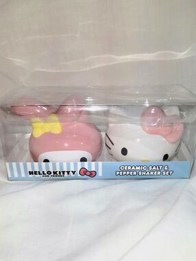 Hello Kitty Ceramic Salt & Pepper Shaker Set NIB